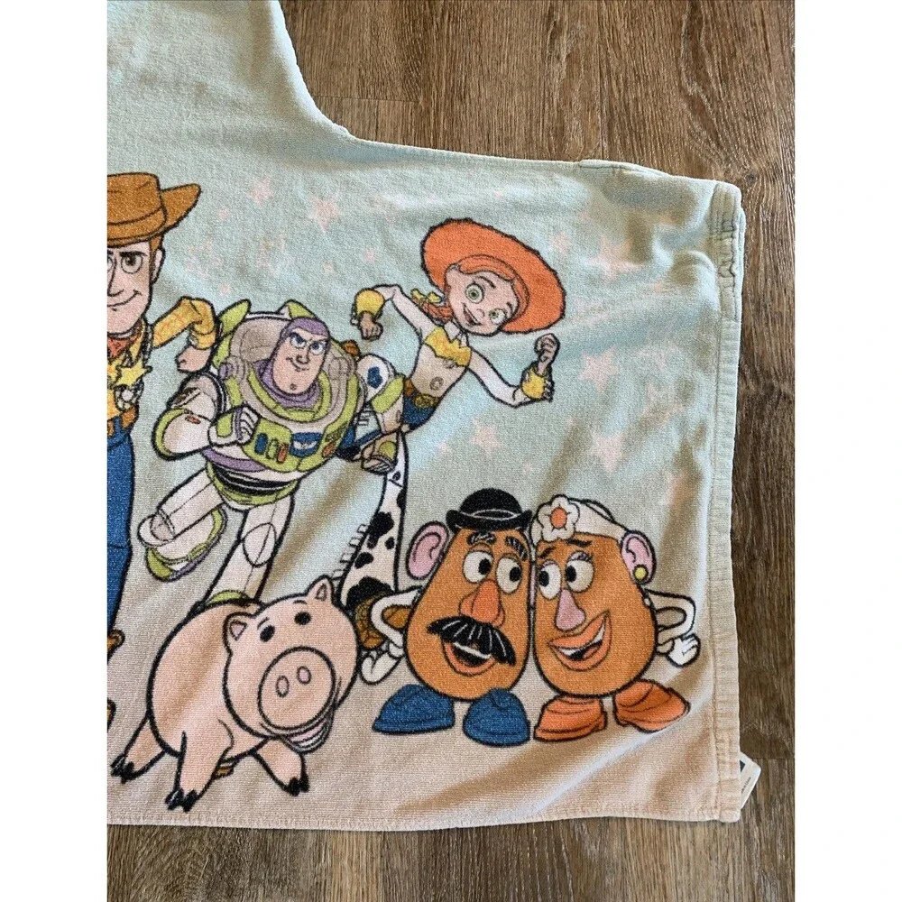 Disney Kids Toy Story Wearable Hooded Woody Towel 43